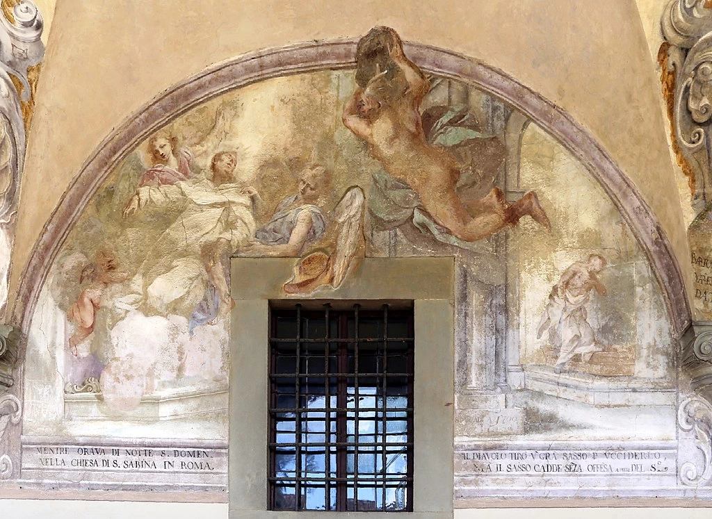 Chiostro di San Domenico, San Marco, Venezia - san Domenico schiva un sasso lanciato dal demonio